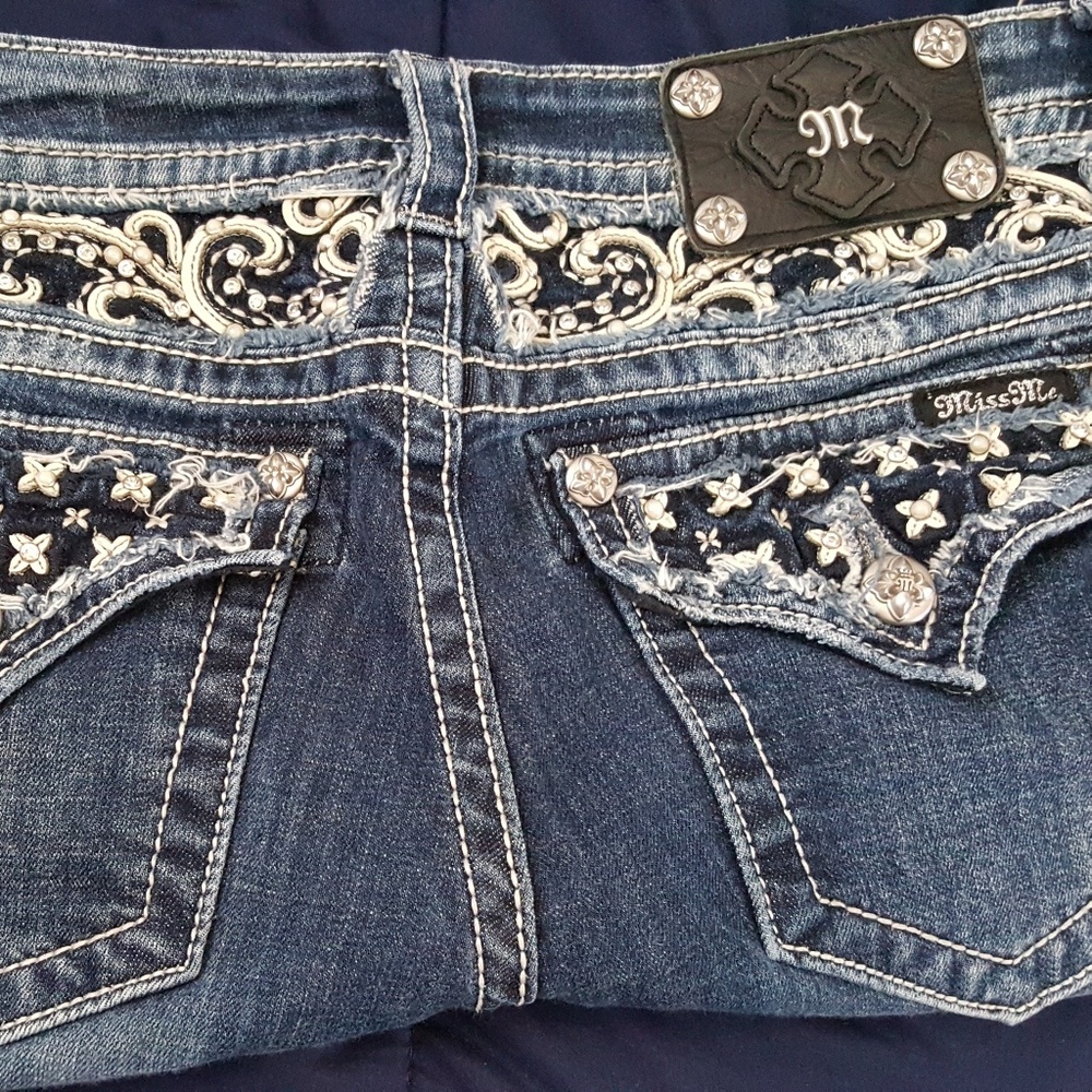 Miss Me Jeans 32 womens inseam 32